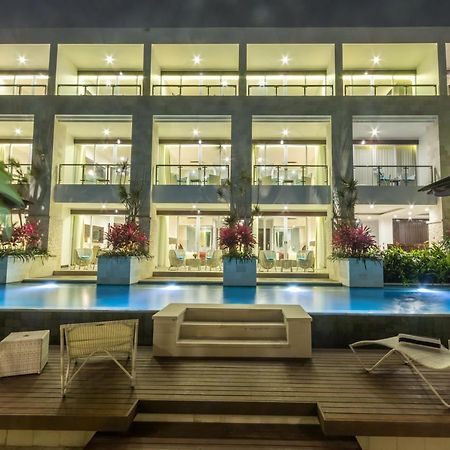 Hotel Adhiloka Uluwatu Exterior foto