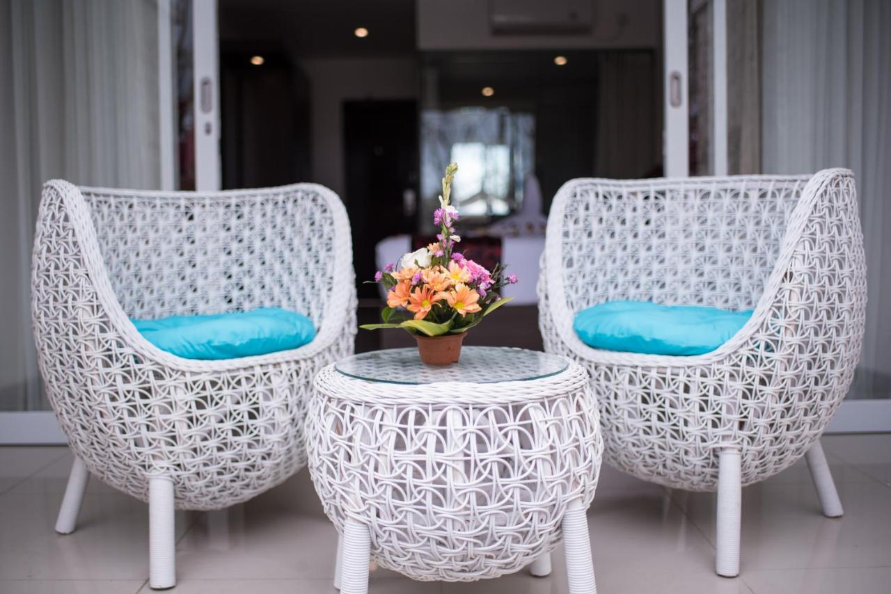 Hotel Adhiloka Uluwatu Exterior foto