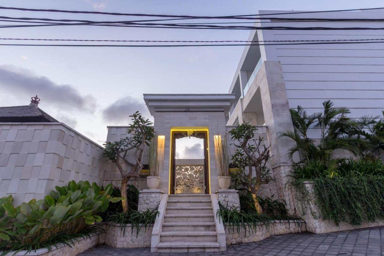 Hotel Adhiloka Uluwatu Exterior foto